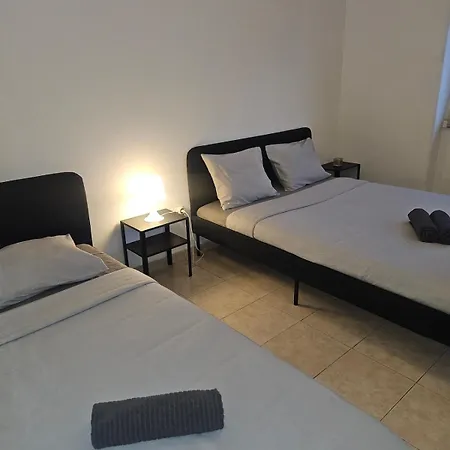 Spacious Guest Quarto em Acomodações Particulares *