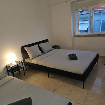 Spacious Guest Quarto em Acomodações Particulares Lisboa