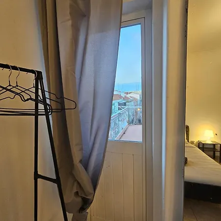 Spacious Guest Quarto em Acomodações Particulares