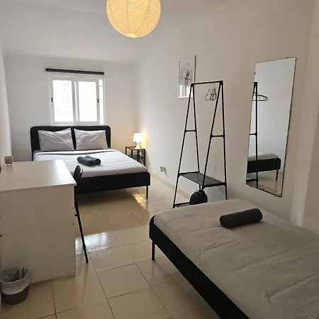 Spacious Guest Quarto em Acomodações Particulares