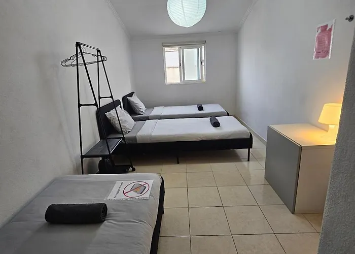 Rum i privatbostad Spacious Guest