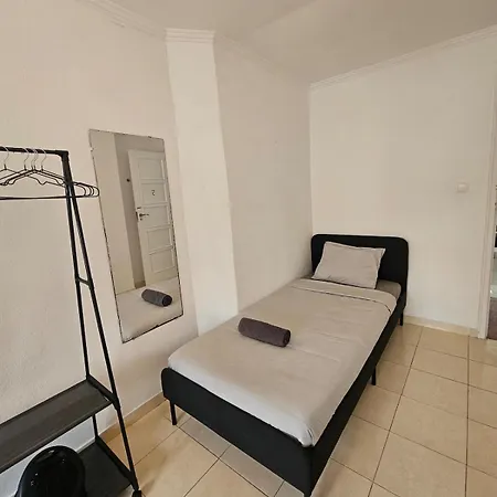 Spacious Guest